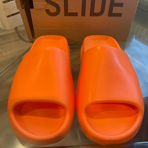 Yeezy Shoes - YEEZY SLIDES